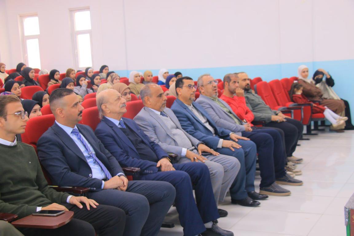 جامعة أهل البيت عليهم السلام تحتفي بميلاد أمير المؤمنين عليه السلام وتستلهم من سيرته القيم التربوية بين الأستاذ والتلميذ