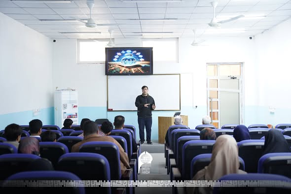 إقامة محاضرة علمية عن استخدام الذكاء الاصطناعي في الدراسة